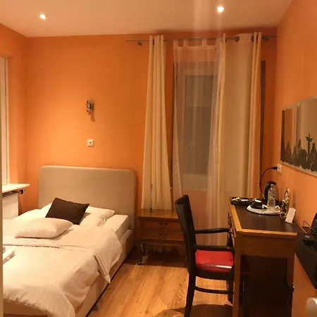 Glashutten Hotel